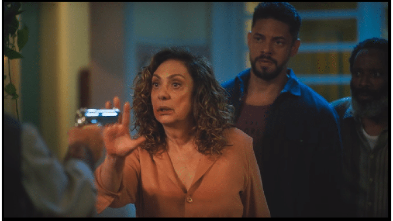 Agatha negocia com Antonio para evitar uma tragédia em Terra e Paixão