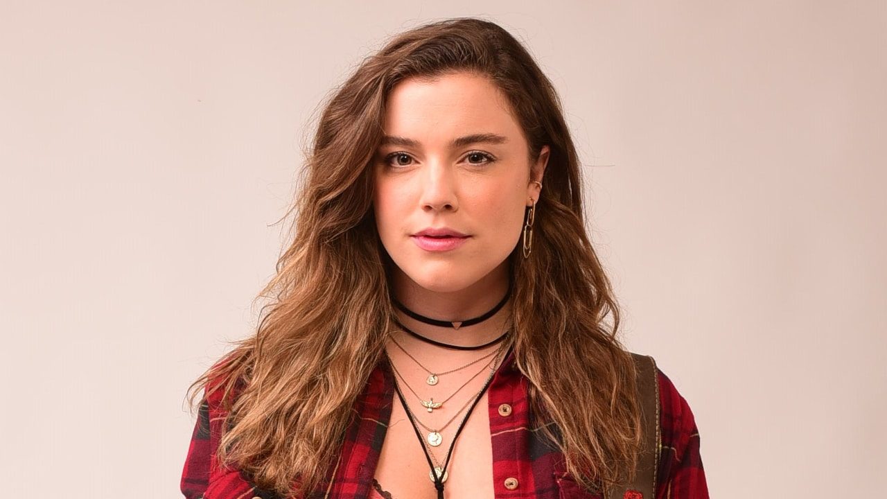 Imagem com foto de Alice Wegmann, intérprete de Raíssa em Rensga Hits!