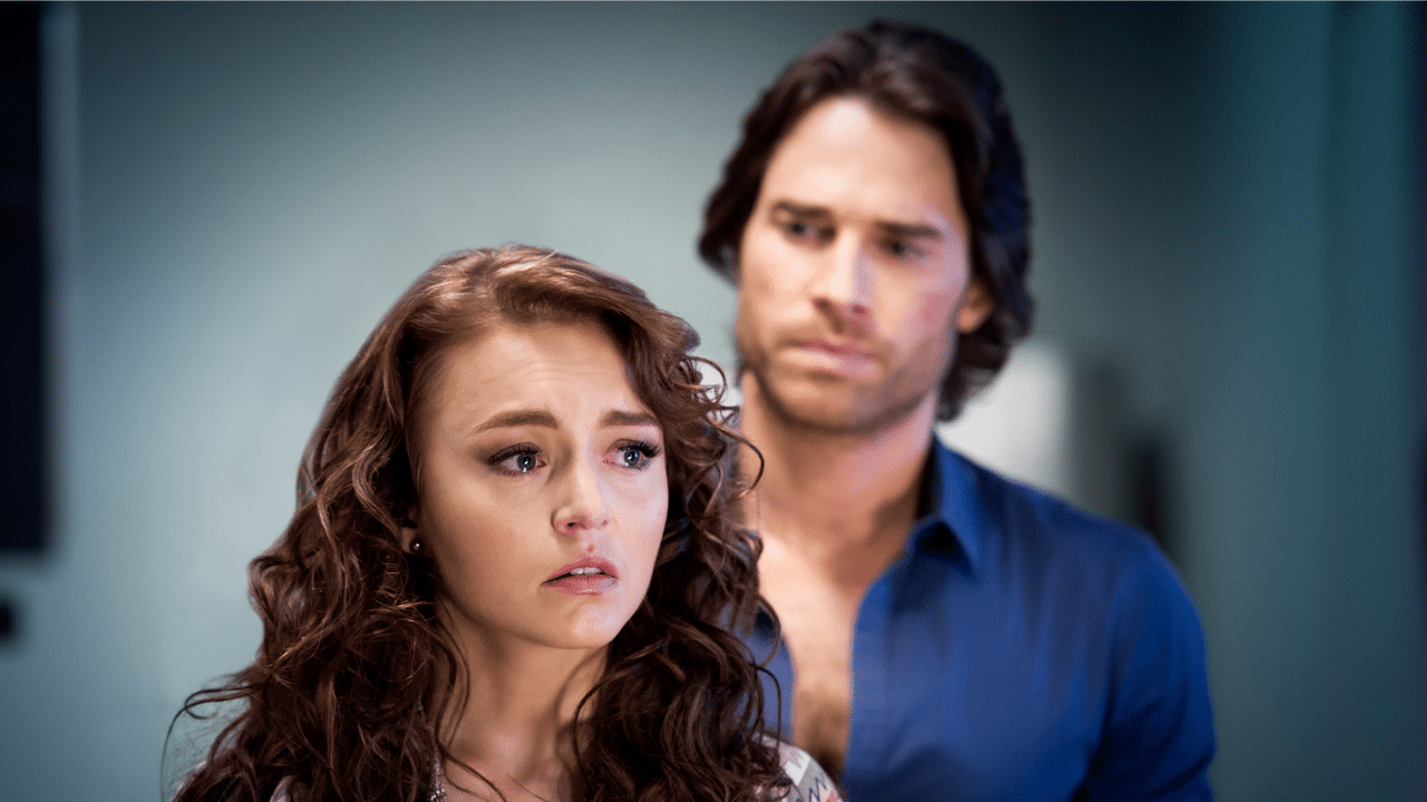 Imagem com foto de Angelique Boyer e Sebastian Rulli em cena da novela Três Vezes Ana