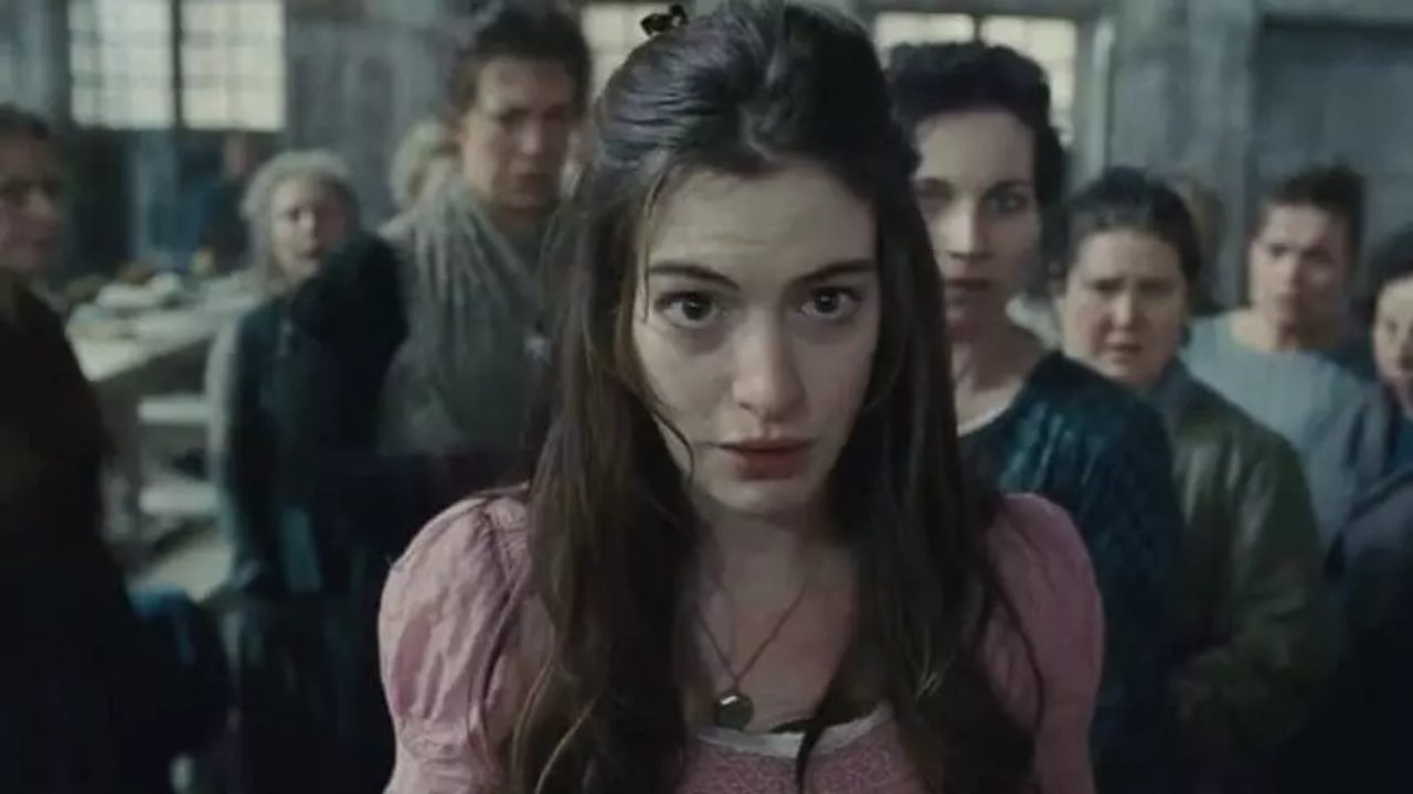 Foto de Anne Hathaway no filme Os Miseráveis