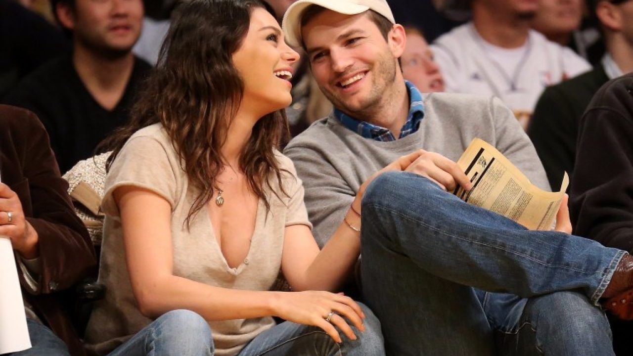 Ashton Kutcher e Mila Kunis não tomam banho diariamente (foto: Reprodução)