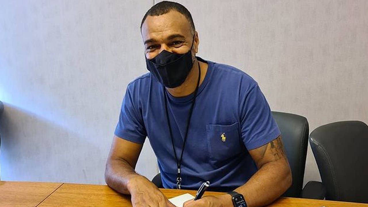 Denilson renova contrato com a Band (foto: Reprodução/Instagram)