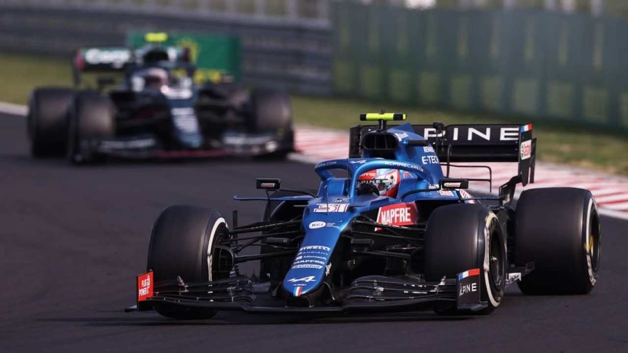 Esteban Ocon, da Alpine, surpreendeu e venceu o GP da Hungria da Fórmula 1 (foto: Lars Baron/Getty Images)