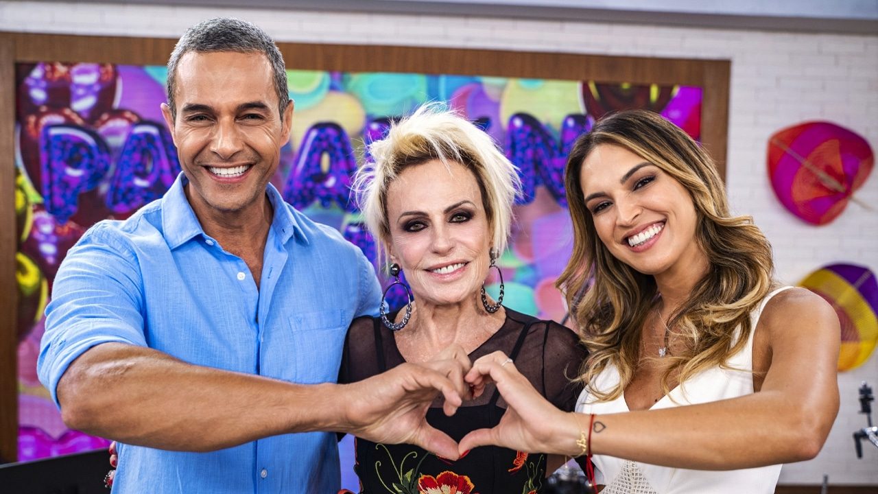 Imagem com foto de Fabrício Battaglini e Talitha Morete com Ana Maria Braga