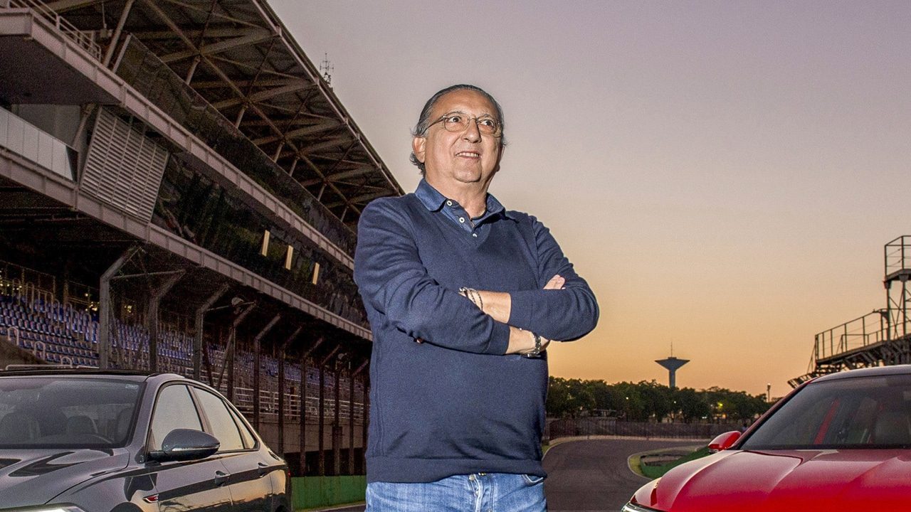 Após voltar ao trabalho presencial, Galvão Bueno terá novo cenário para o Bem, Amigos! (foto: Divulgação/Globo)