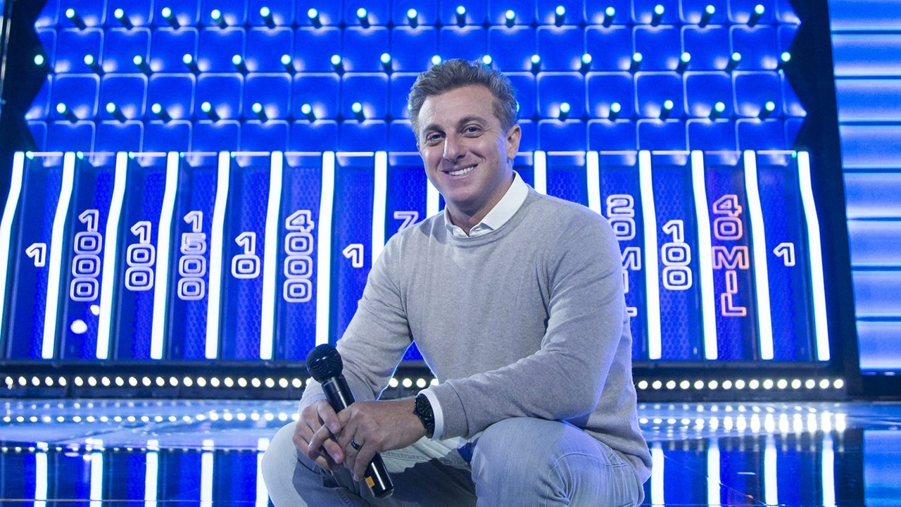 Imagem com foto de Luciano Huck