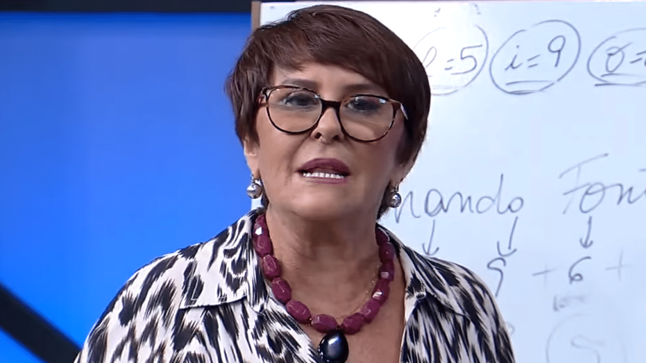 Imagem com foto da sensitiva Márcia Fernandes