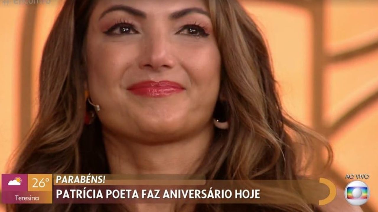 Imagem com Patrícia Poeta emocionada durante homenagem de aniversário no Encontro