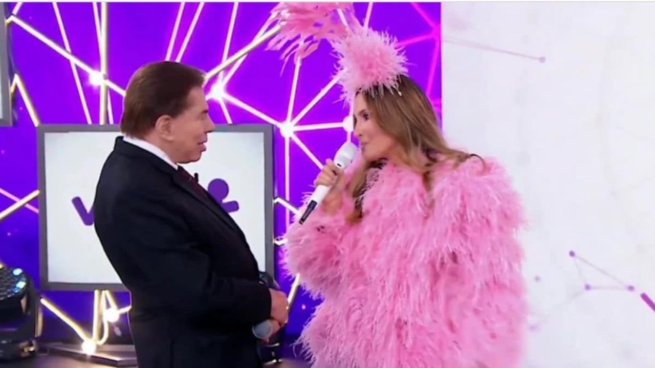 Depois de treta com Silvio Santos, Claudia Leitte decidiu renovar contrato com a Jequiti (foto: Reprodução/SBT)