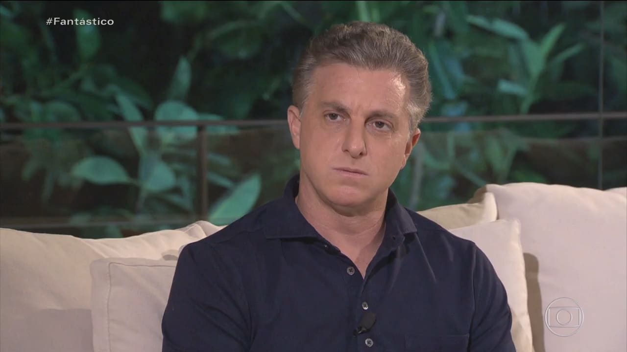 Em entrevista ao Fantástico, Luciano Huck explica por que desistiu de se candidatar às eleições de 2022 (foto: Globo/Reprodução)