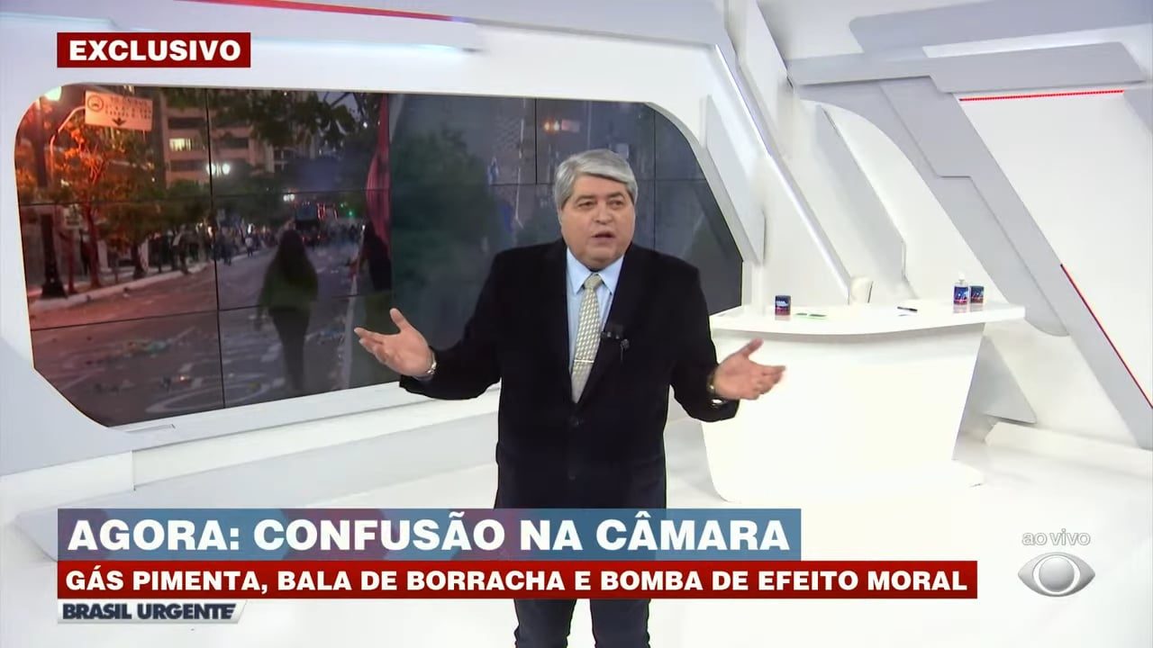 Imagem do apresentador José Luiz Datena no programa Brasil Urgente