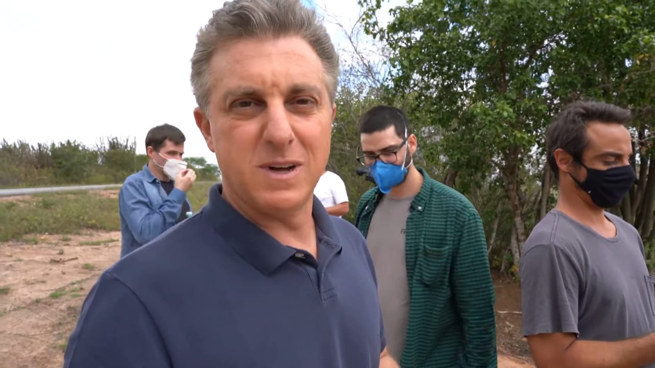 Luciano Huck não quer saber de choradeira no Domingão (foto: Reprodução/Globo)