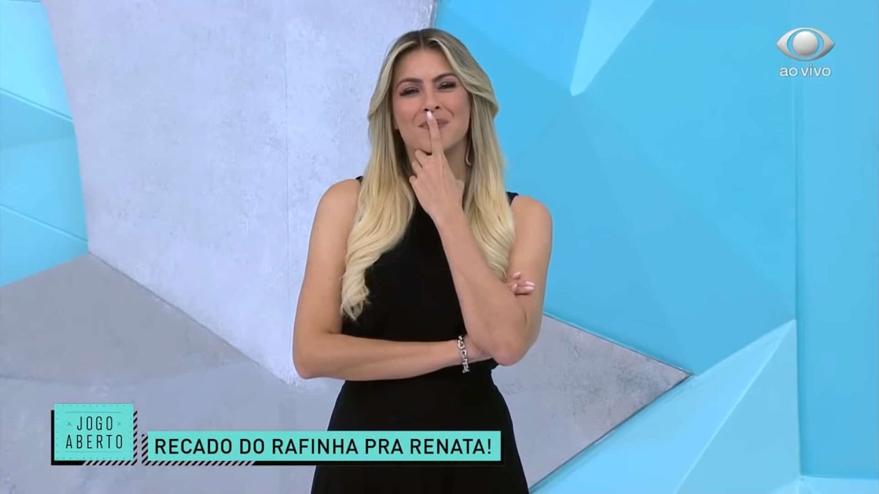 Renata Fan é alvo de brincadeiras no Jogo Aberto e ganha do SBT (foto: Reprodução/Band)