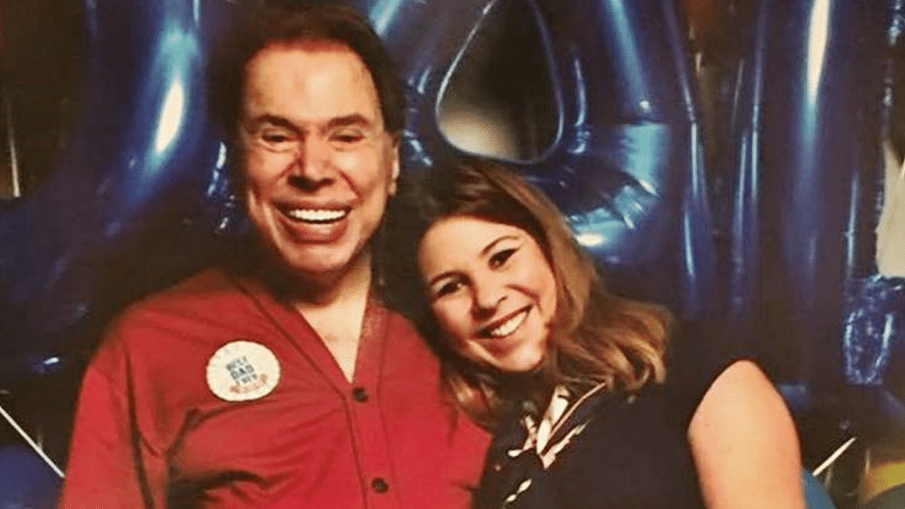 Imagem com foto de Silvio Santos e Daniela Beyruti, nova vice-presidente do SBT que autorizou estreia de novidades no Programa do Ratinho