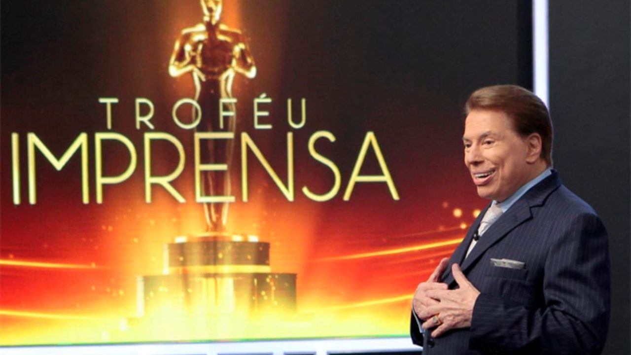 Imagem com foto de Silvio Santos no Troféu Imprensa