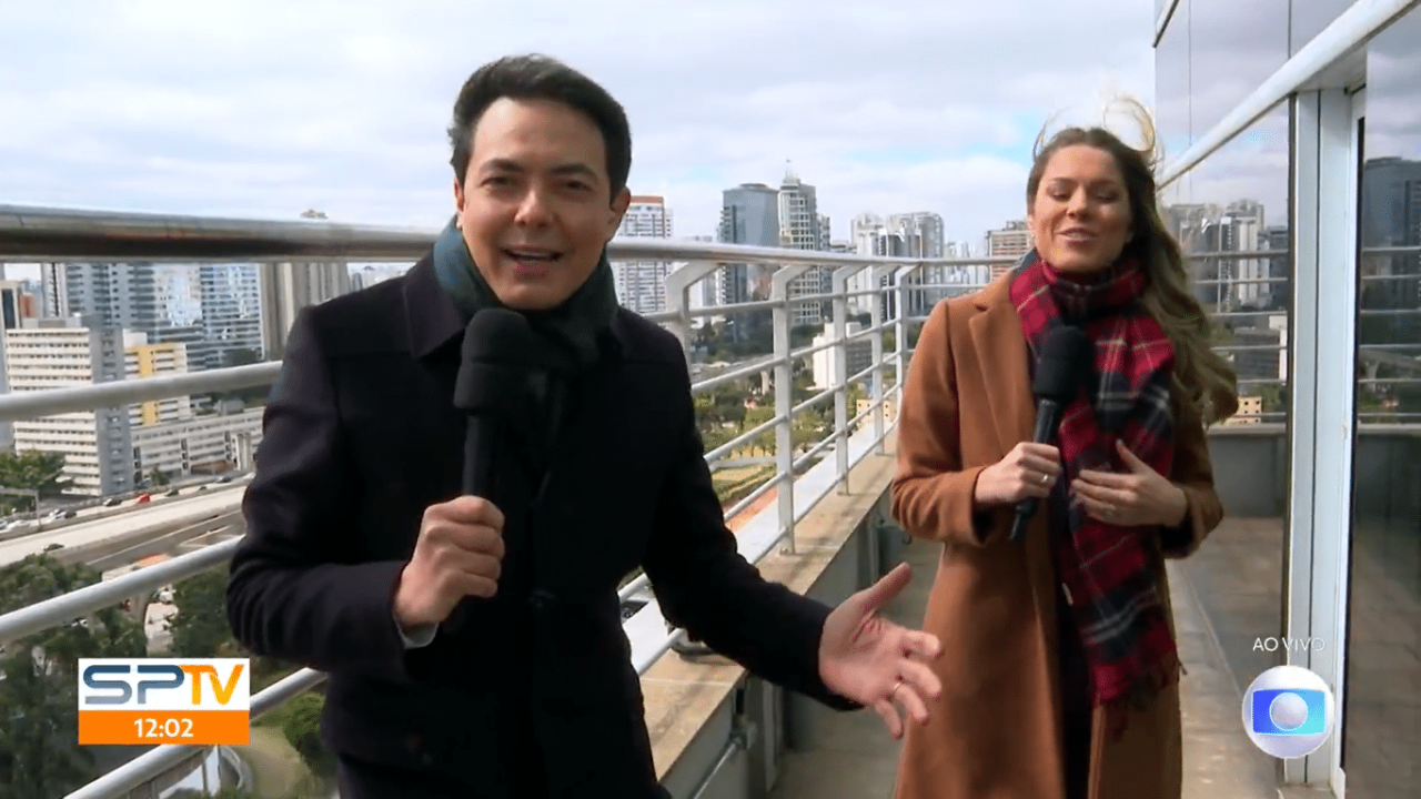 Foto dos jornalistas Alan Severiano e Jacqueline Brazil, da TV Globo