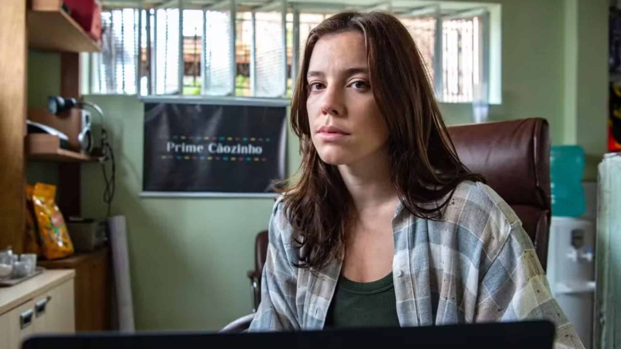 Foto de Alice Wegmann em Justiça 2