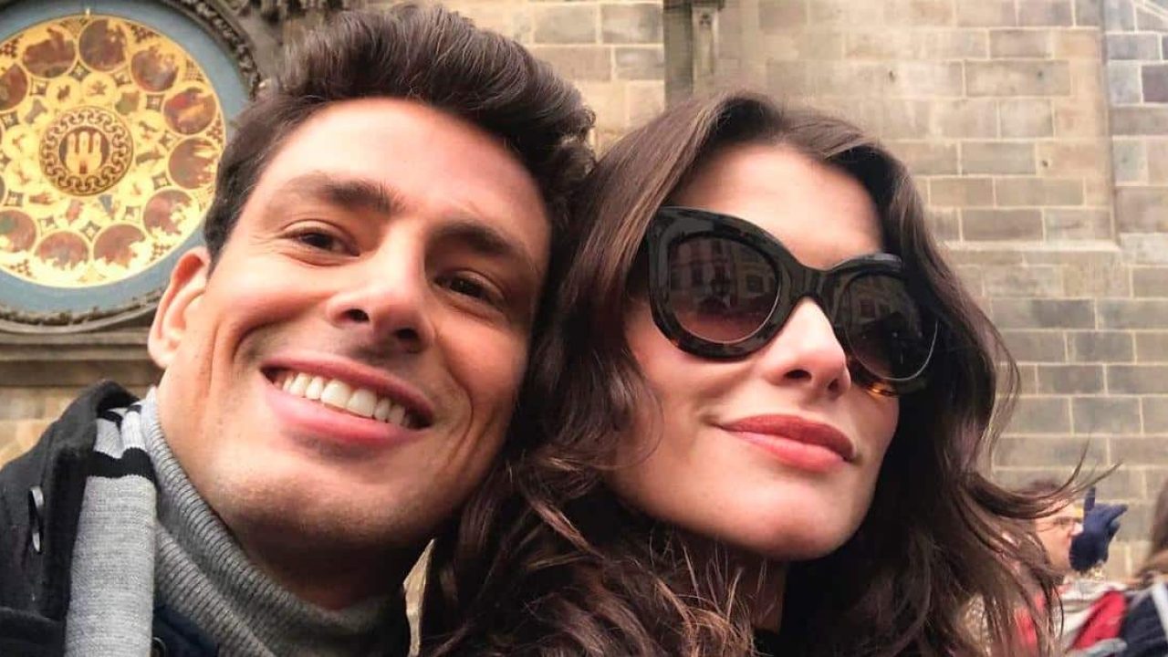 Alinne Moraes e Cauã Reymond vão protagonizar a próxima novela das nove da Globo (foto: Reprodução)