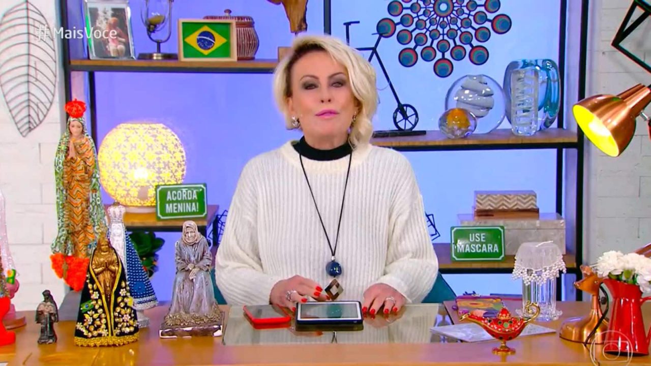 Ana Maria Braga no estúdio do Mais Você