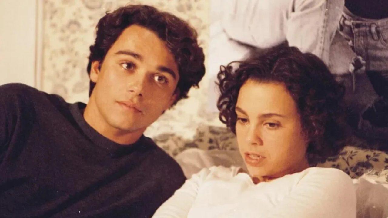 Foto de Ângelo Paes Leme e Carla Marins em cena de História de Amor da Globo