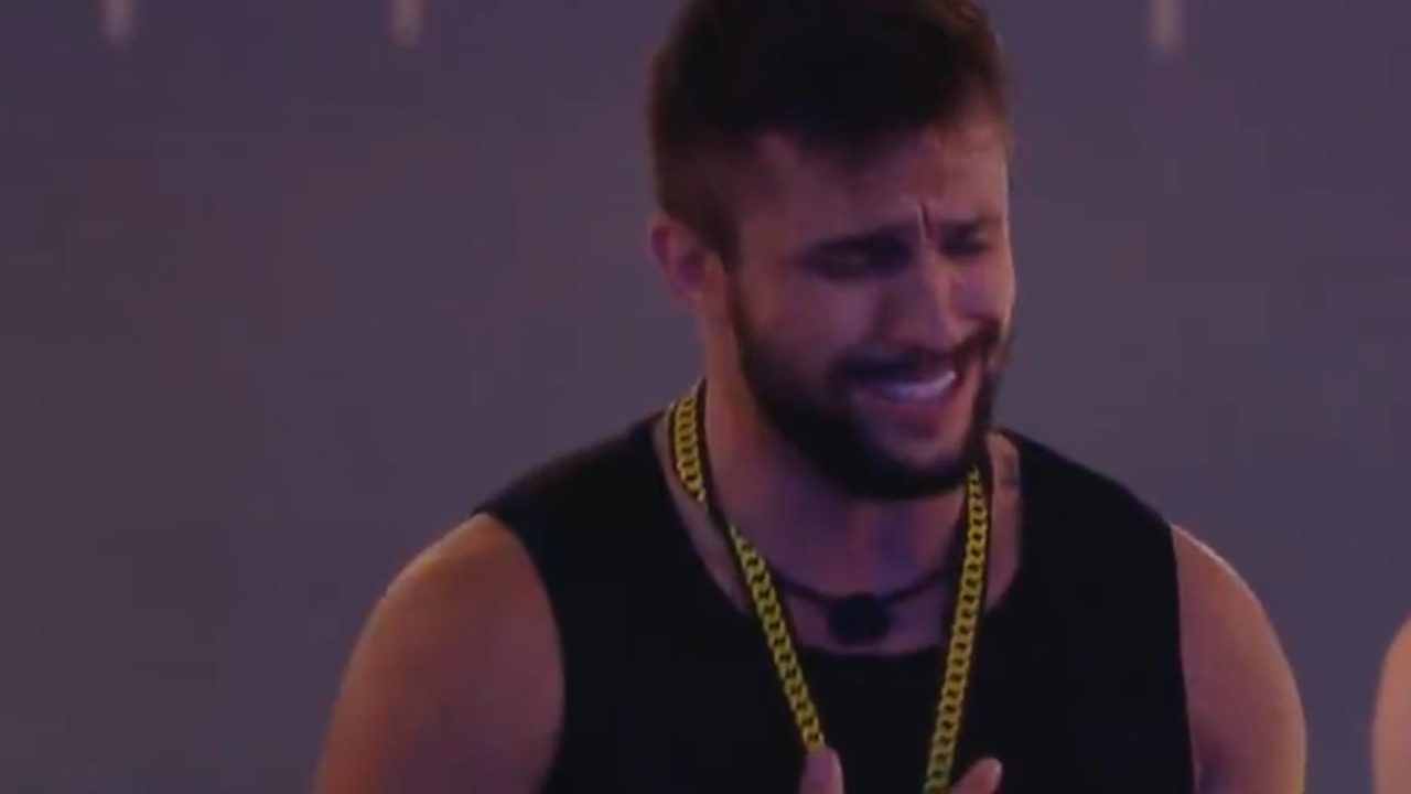 Arthur Picoli se revoltou com a produção do BBB 21 por conta da festa do líder (foto: Reprodução/TV Globo)