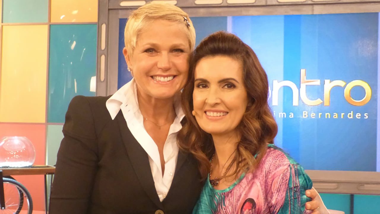 Xuxa e Fátima Bernardes no Encontro em 2013 (foto: Elis Bartonelli/Globo)