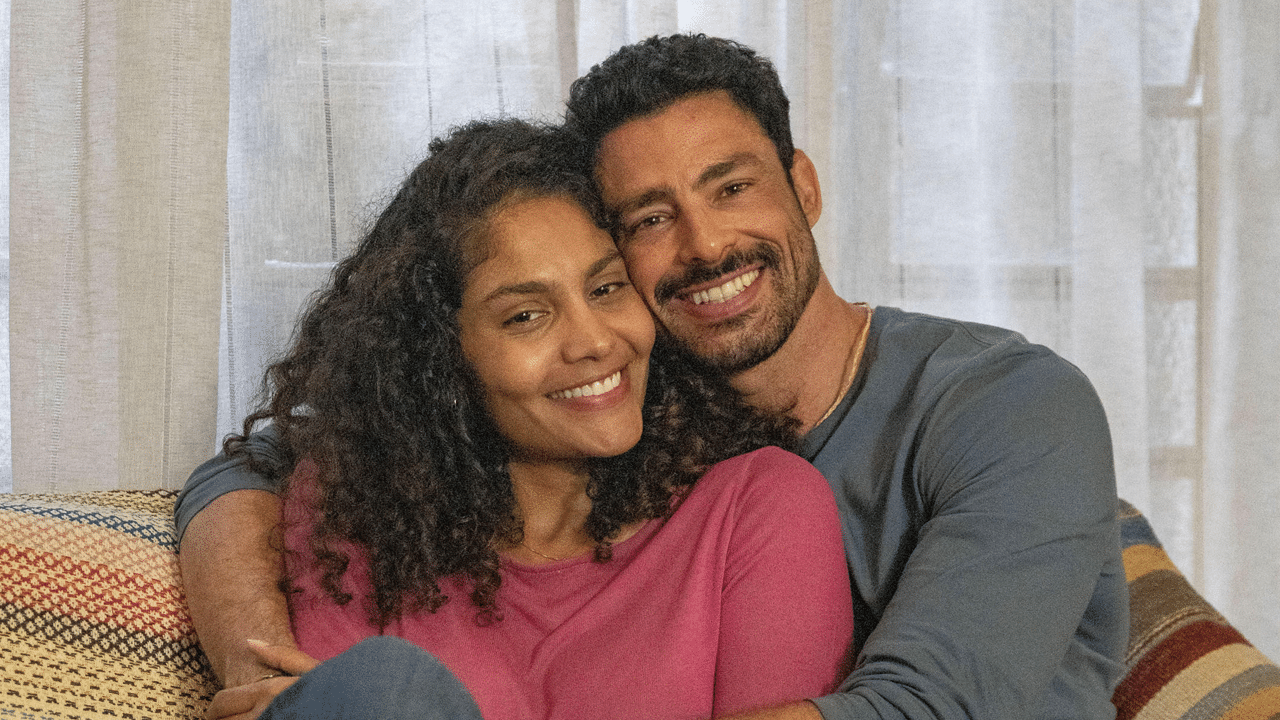 Bárbara Reis e Cauã Reymond em foto de divulgação da novela Terra e Paixão, da Globo