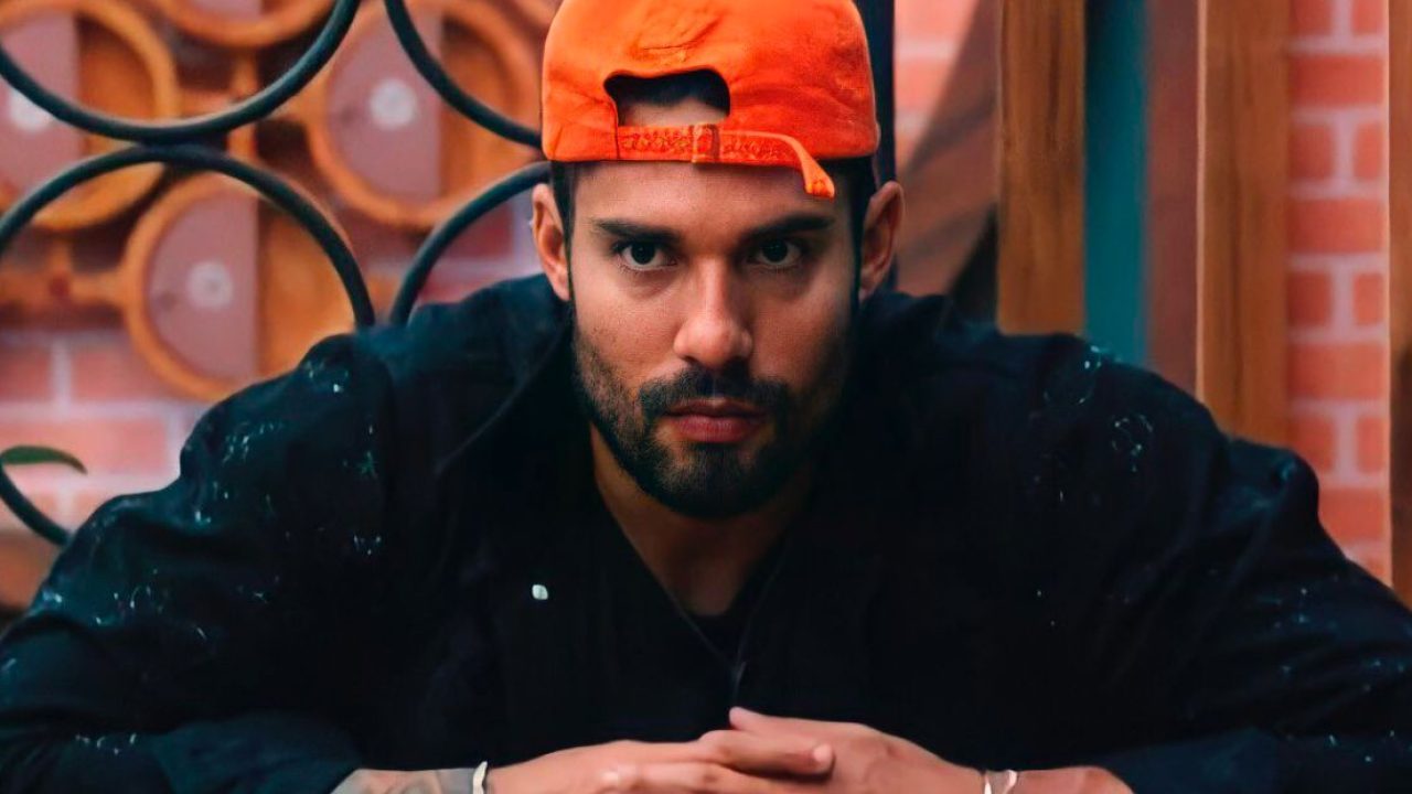 Bil Araújo finalmente decidiu fazer algo em um reality show (foto: Reprodução/Record)