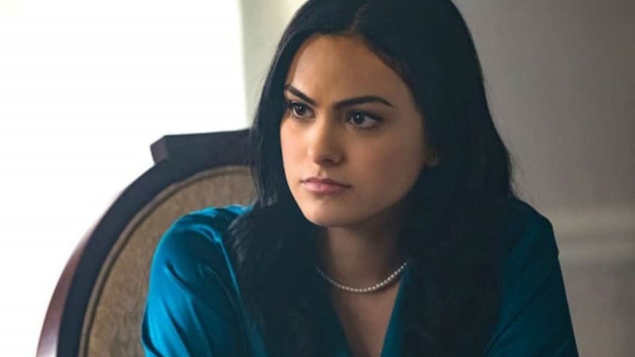 Foto de Camila Mendes, atriz de Riverdale