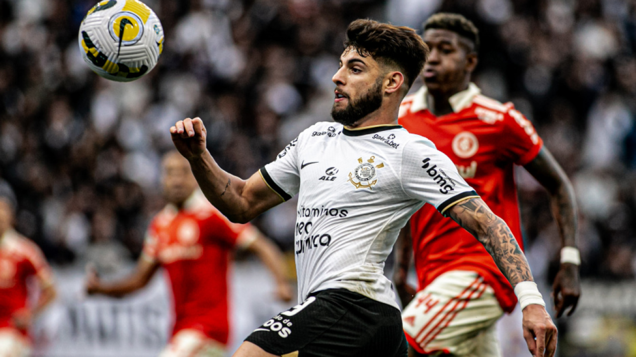 Imagem de partida entre Corinthians e Internacional no Brasileirão