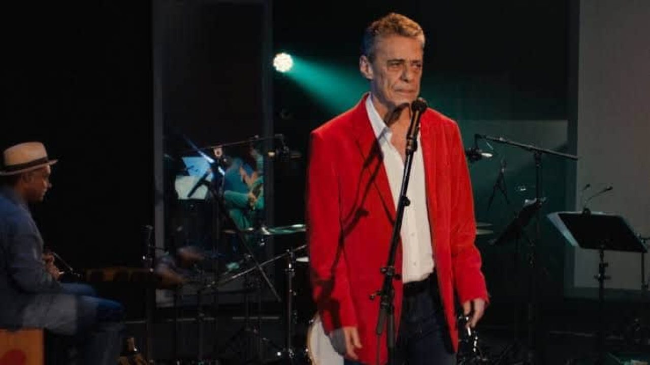 Corujão transmitirá documentário sobre Chico Buarque (foto: Reprodução)