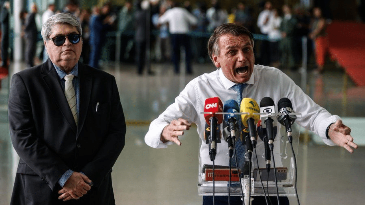 Foto de José Luiz Datena ao lado de Jair Bolsonaro