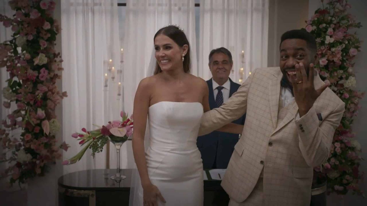 Foto de cena do último capítulo da novela Elas por Elas, da Globo