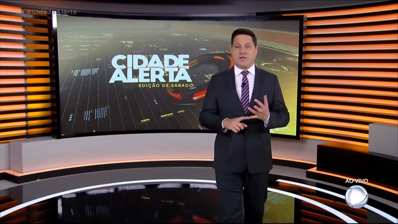 Eleandro Passaia no estúdio do Cidade Alerta