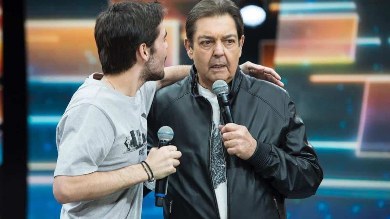 Foto de Faustão e João Guilherme, filho de Faustão