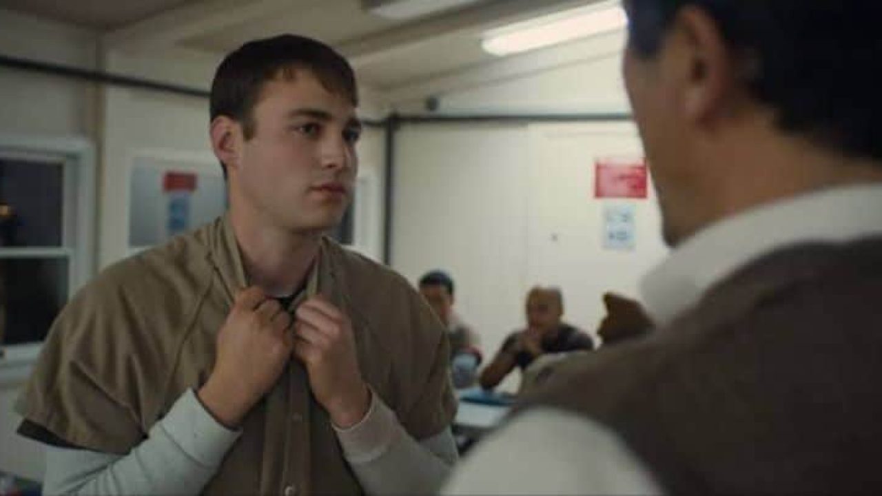 Cena do filme Roubando Carros, que a Globo exibirá no Corujão