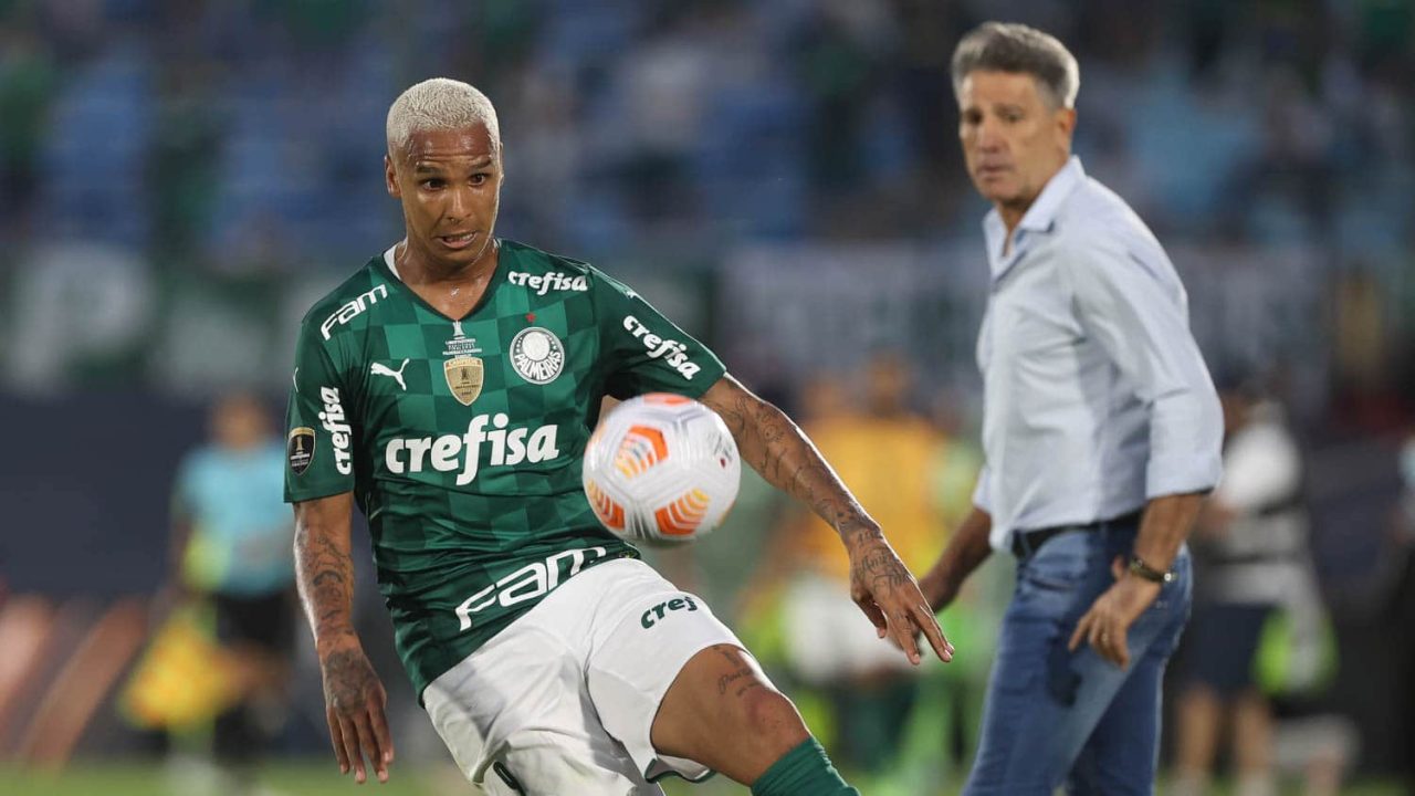 Deyverson em lance da final da Libertadores