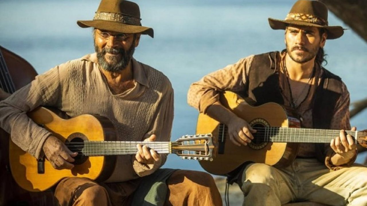 Foto de Gabriel Sater e Almir Sater, atores de Pantanal