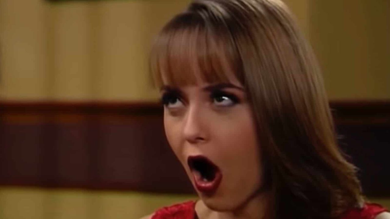 Gaby Spanic como a Paola Bracho de A Usurpadora