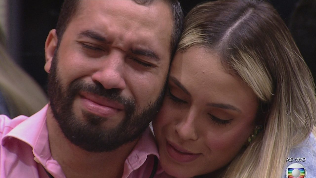 Gilberto Nogueira e Sarah Andrade no episódio de terça (9/02) do BBB21: recorde de audiência (foto: Reprodução/TV Globo)