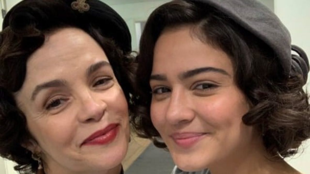 Foto de Giullia Buscacio e Luciana Braga, atrizes que fizeram Renascer