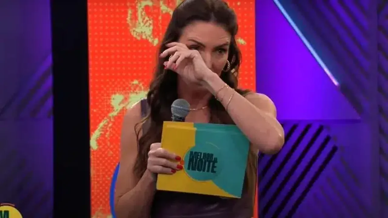 Foto Glenda Kozlowski, apresentadora chorou com vídeo de Faustão