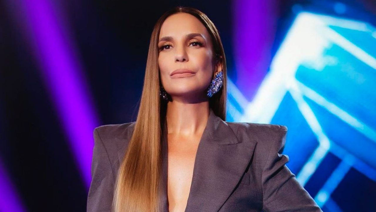 Ivete Sangalo no estúdio do The Masked Singer