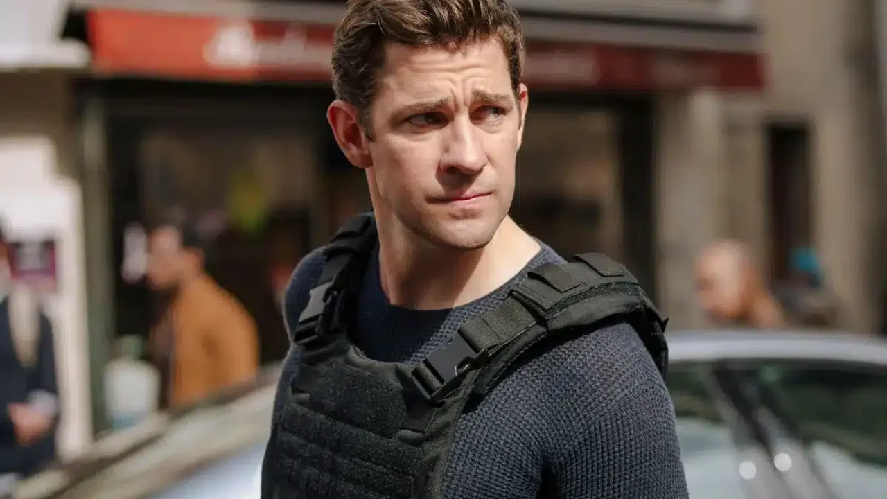 Foto de Jack Ryan, série do Paramount que será afetada pelo corte de custos