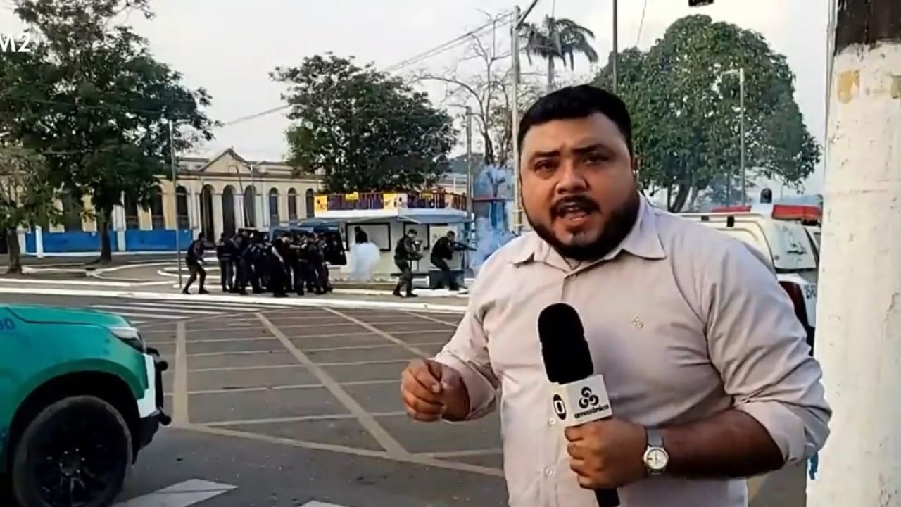 Foto de jornal da Globo no Amazonas