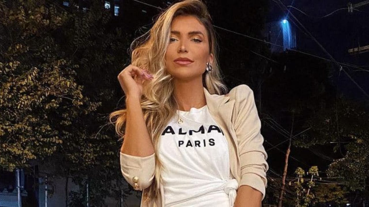 A influenciadora Jessica Belcost posa para foto em São Paulo (foto: Reprodução/TV Pop)