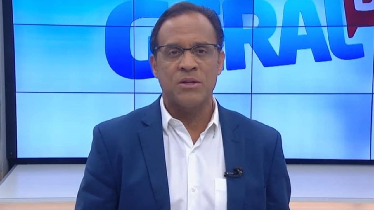 Foto de José Eduardo, apresentador do Balanço Geral Bahia