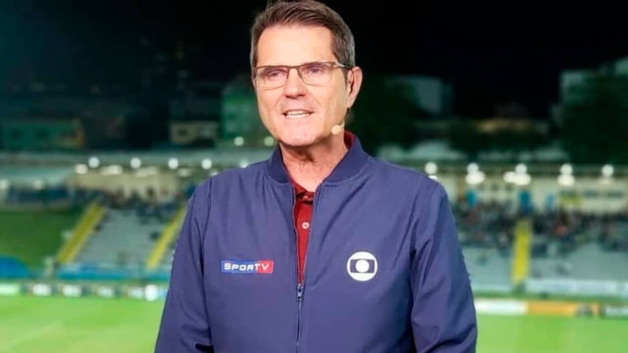 Linhares Júnior durante transmissão no SporTV