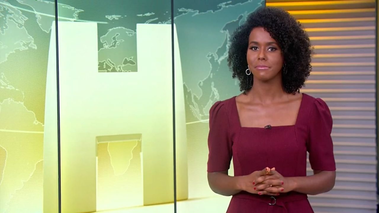 Maju Coutinho no Jornal Hoje de 22 de maio: telejornal bateu recorde de audiência (foto: Reprodução/TV Globo)