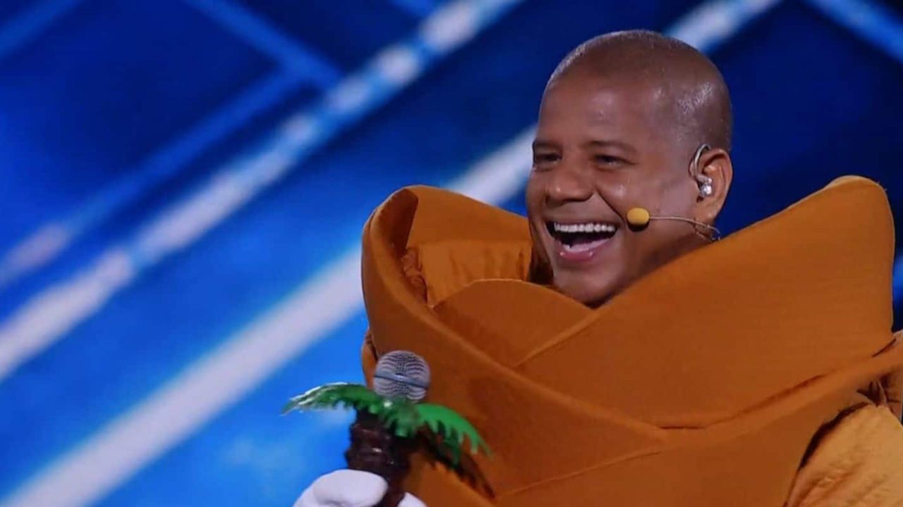 Marcelinho Carioca ficou incrédulo com convite para o The Masked Singer Brasil (foto: Reprodução/TV Globo)